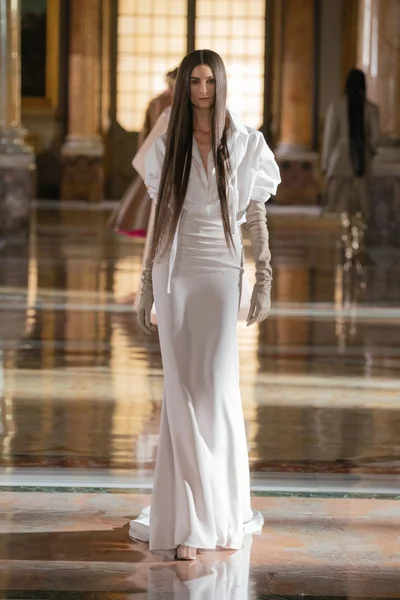 Look 8